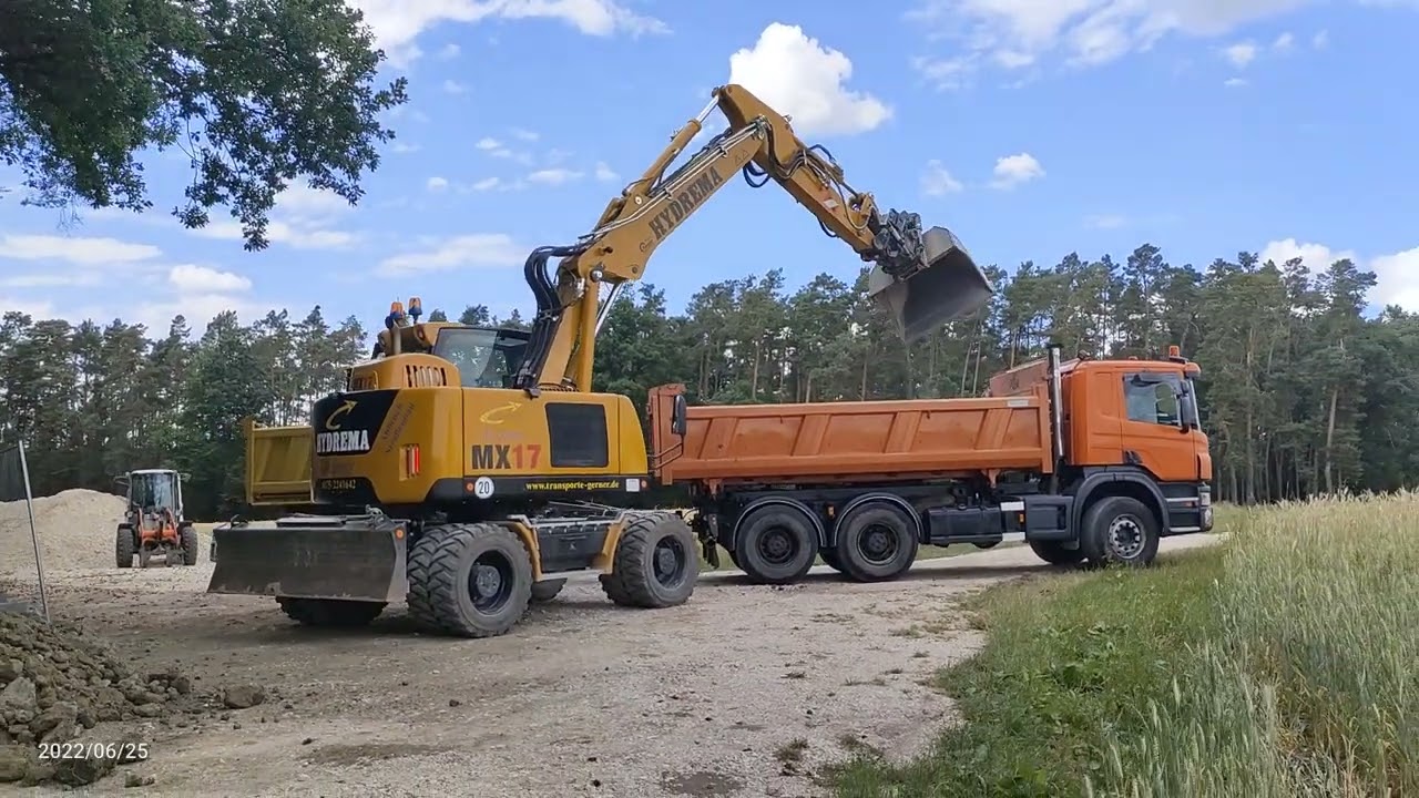 Hydrema MX 17 mit Oilquick Tiltrotator