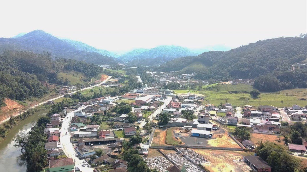 BENEDITO NOVO SC - Município situado na Microrregião de Blumenau.