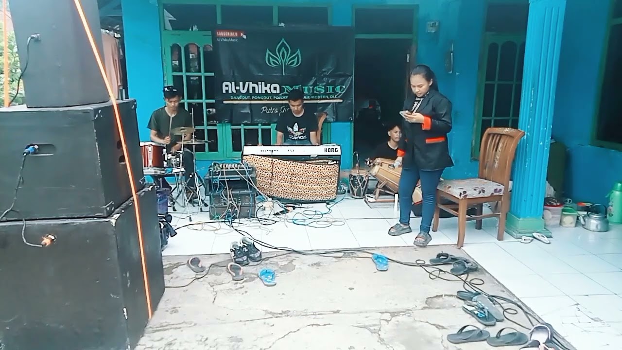 Air Bunga// voc.anggie