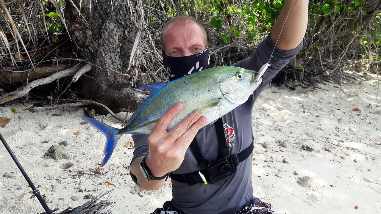 Bluefin Trevally On First Cast In The Maldives! - Fishing in Thoddoo
