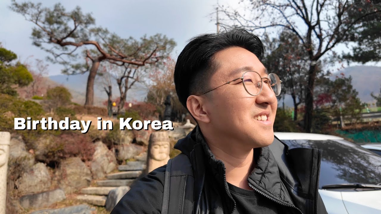 Korea Vlog: Jeju Black Pork, Pizza in a Hanok & an Internet Famous Cafe