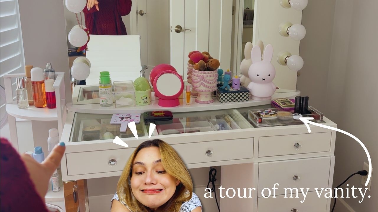 an old school vanity / makeup collection tour ! :)