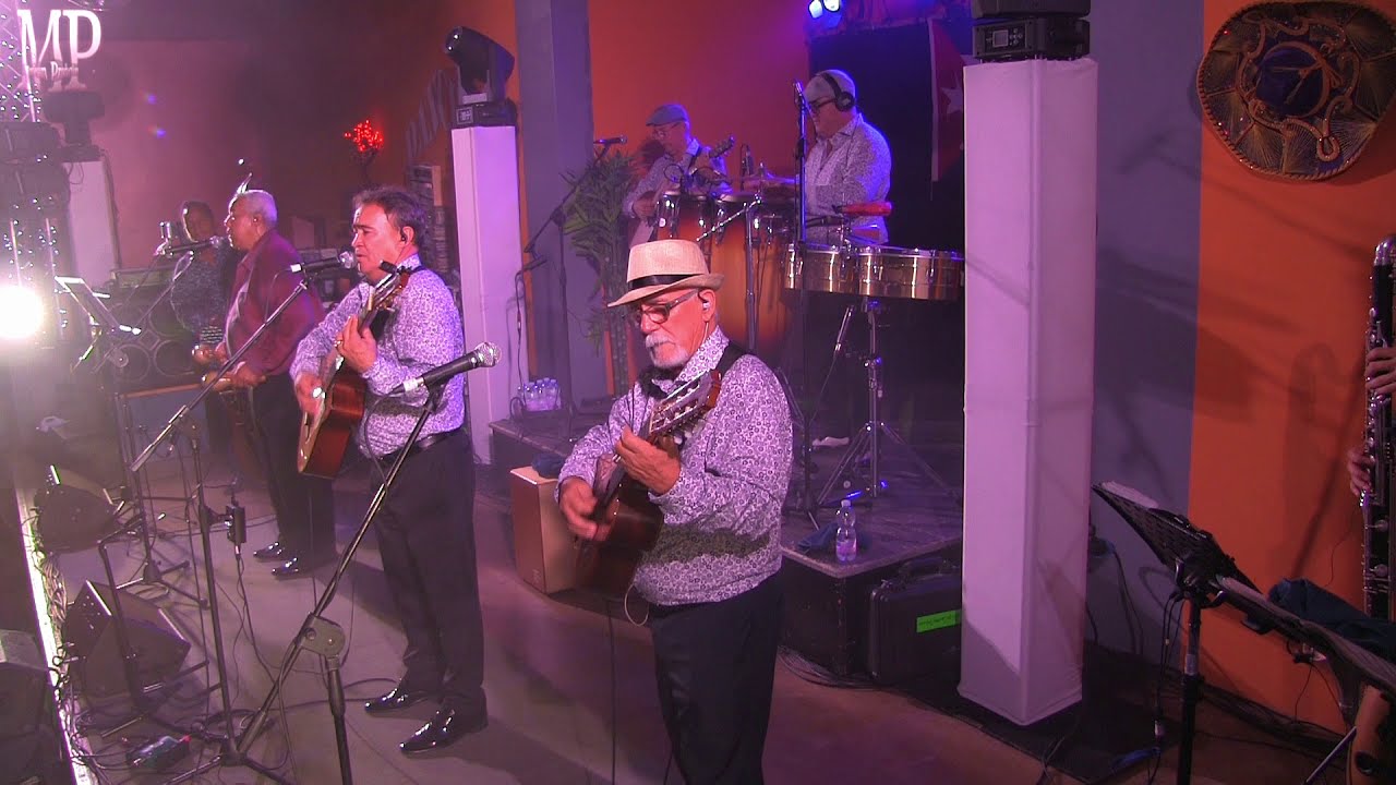 Grupo Compay Segundo - Amor De Loca Juventud