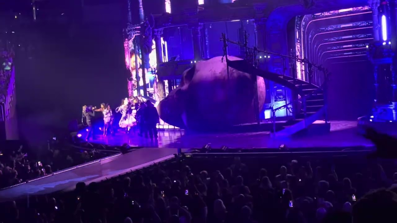 Lady Gaga-The Dead Dance