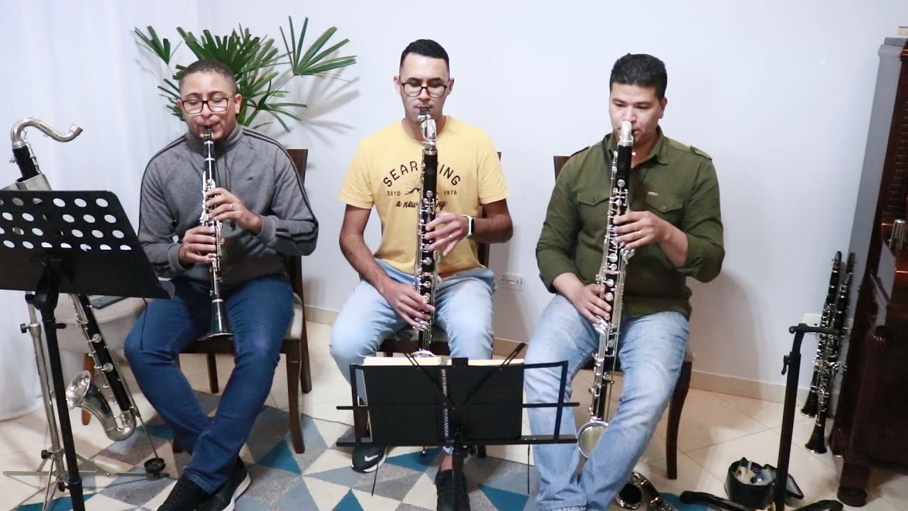 Hino 204 - Só Jesus é amigo verdadeiro - Trio de Clarinetes | Quero um Clarone