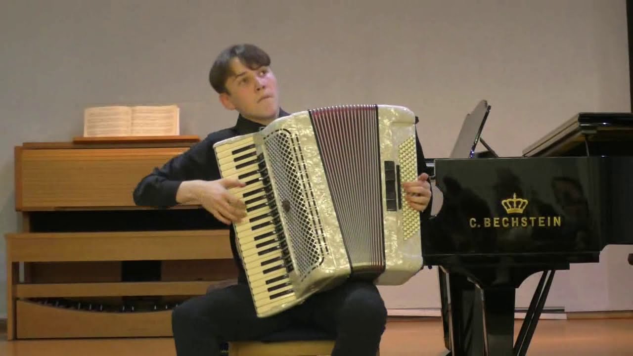 Юрий Пешков 