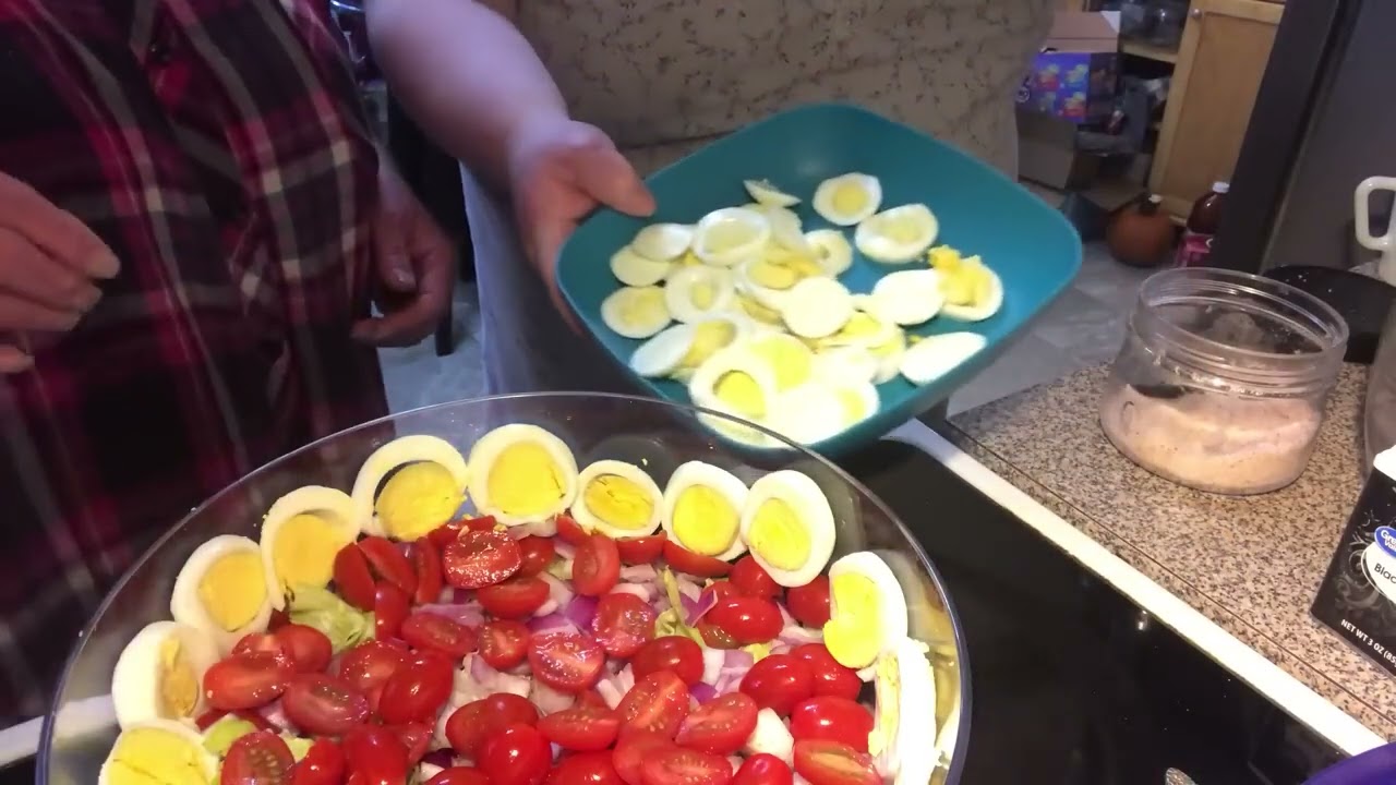 Simply Sara 7 Layer Salad