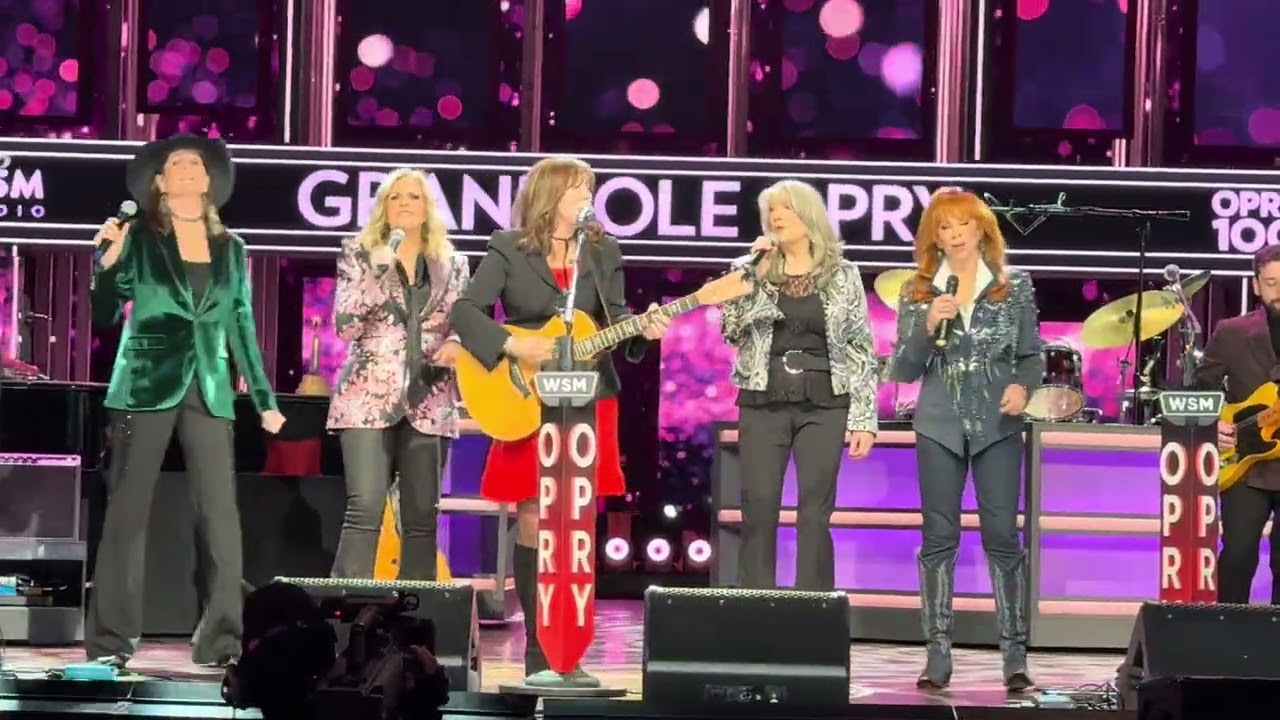 Grand Ole Opry Suzy Bogguss Induction 1/16/26 Hey Cinderella Reba, Yearwood, Mattea, Clark