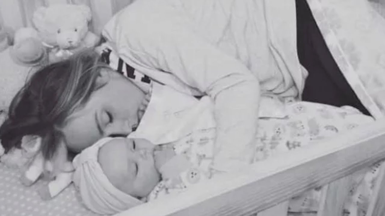 Als Papa heim kommt, findet er Mama im Kinderbett - Der Grund ist einfach nur RÜHREND 😱😰