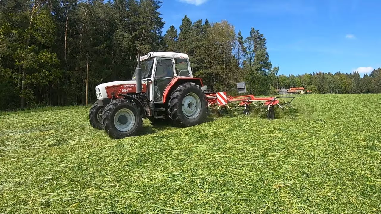 1. Schnitt 2019 // Wenden mit Steyr 964 und Fella TH 680D Hydro [Cab View]