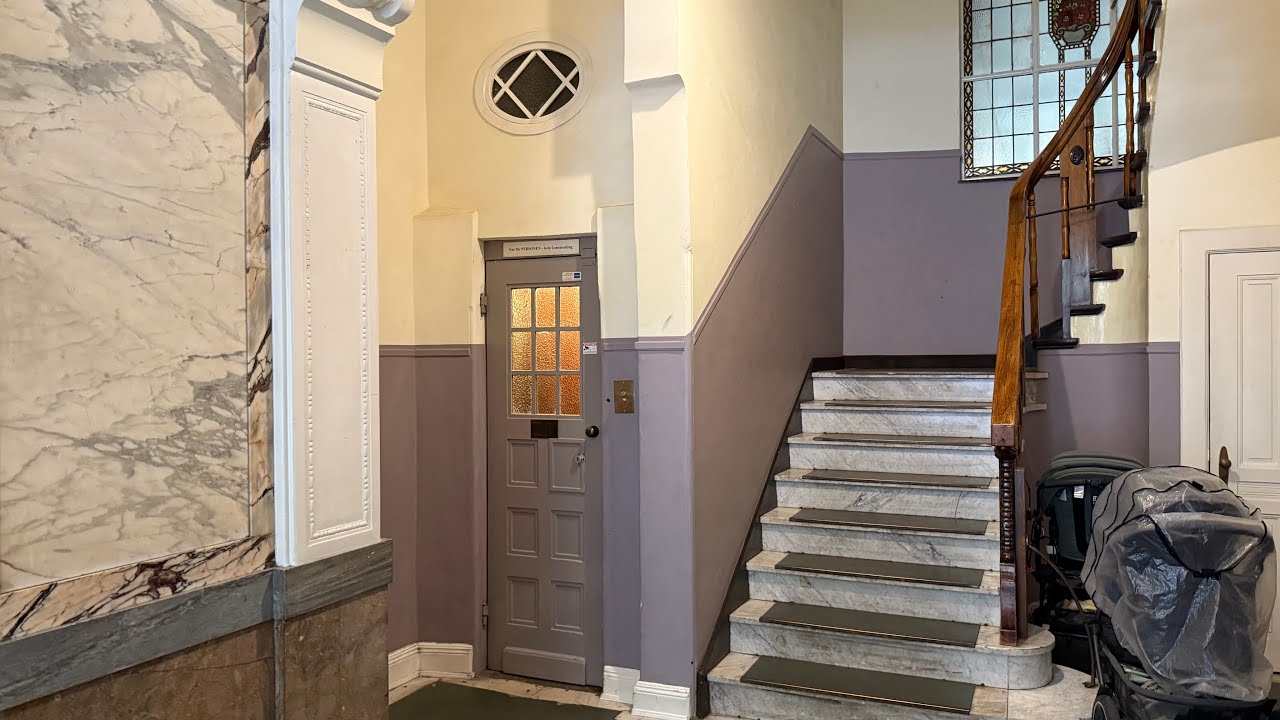 Historischer Kühnscherf Aufzug (Hamburg) Wohnhaus