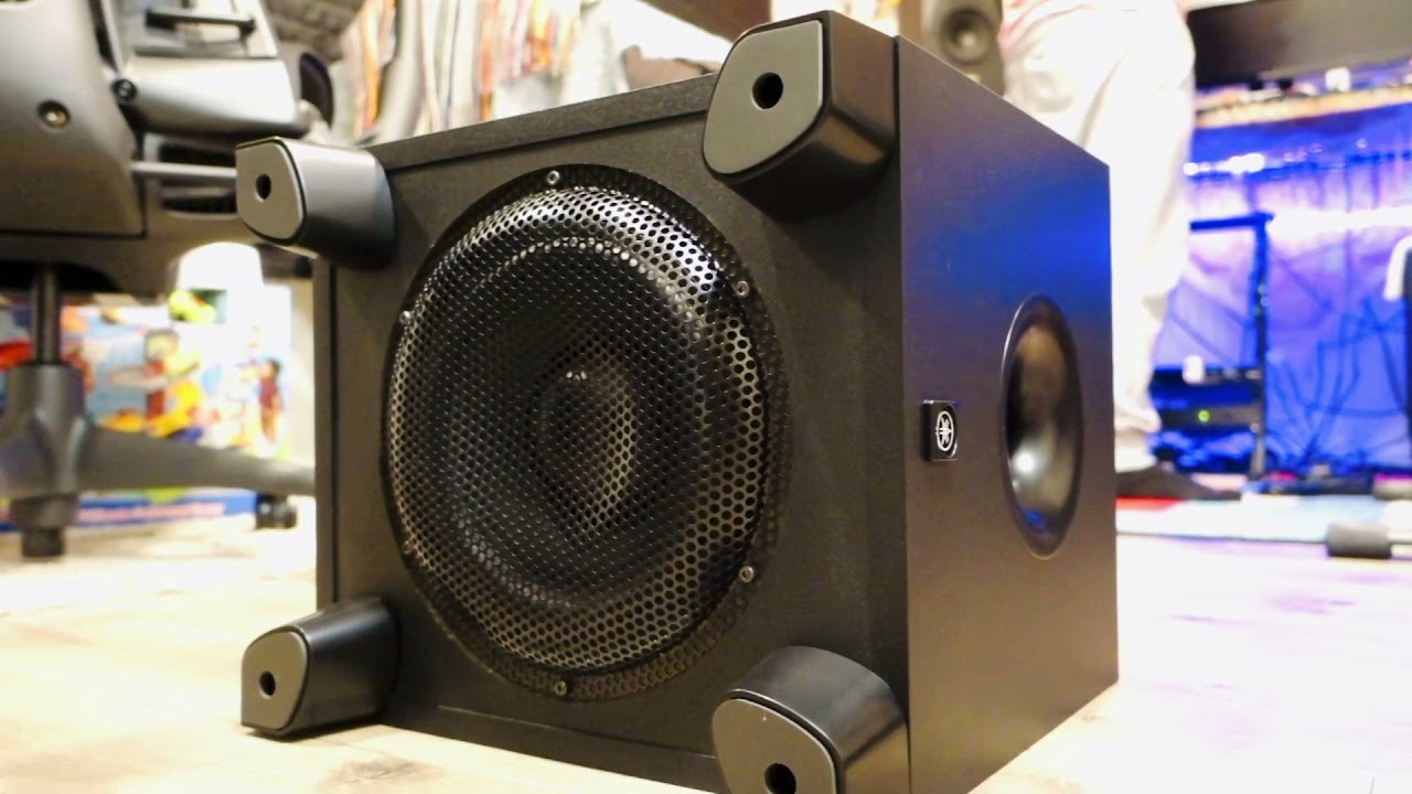 Подробное описание Yamaha HS8s: почему это очень неудобная студия (демонстрация звука)