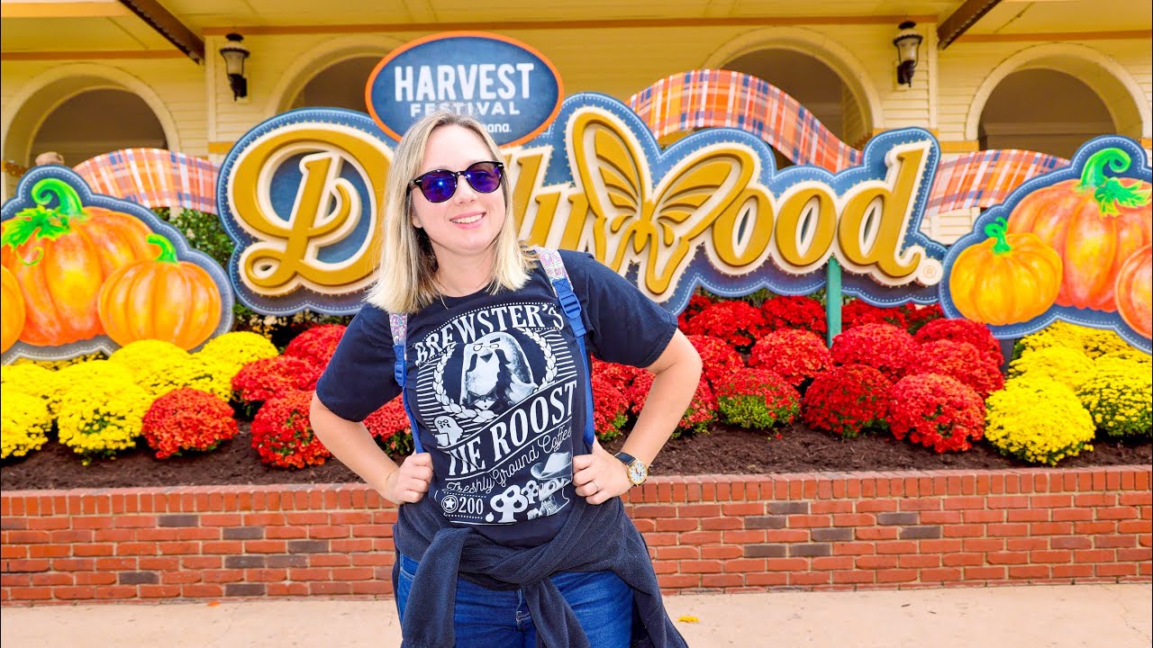 Dollywood NEW Harvest Festival Food & Great Pumpkin LumiNights! Characters, Food, Rides!
