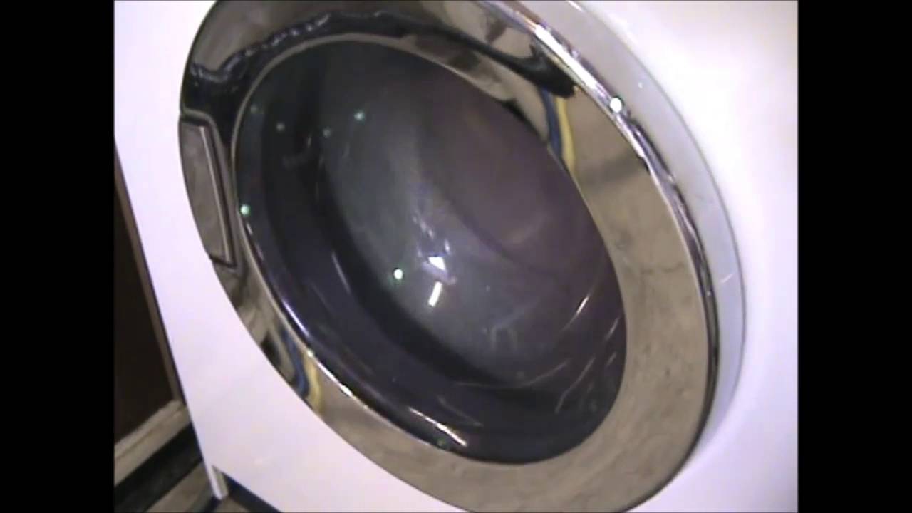 Hotpoint 1851 Liberator De Luxe Washing Machine (1975)