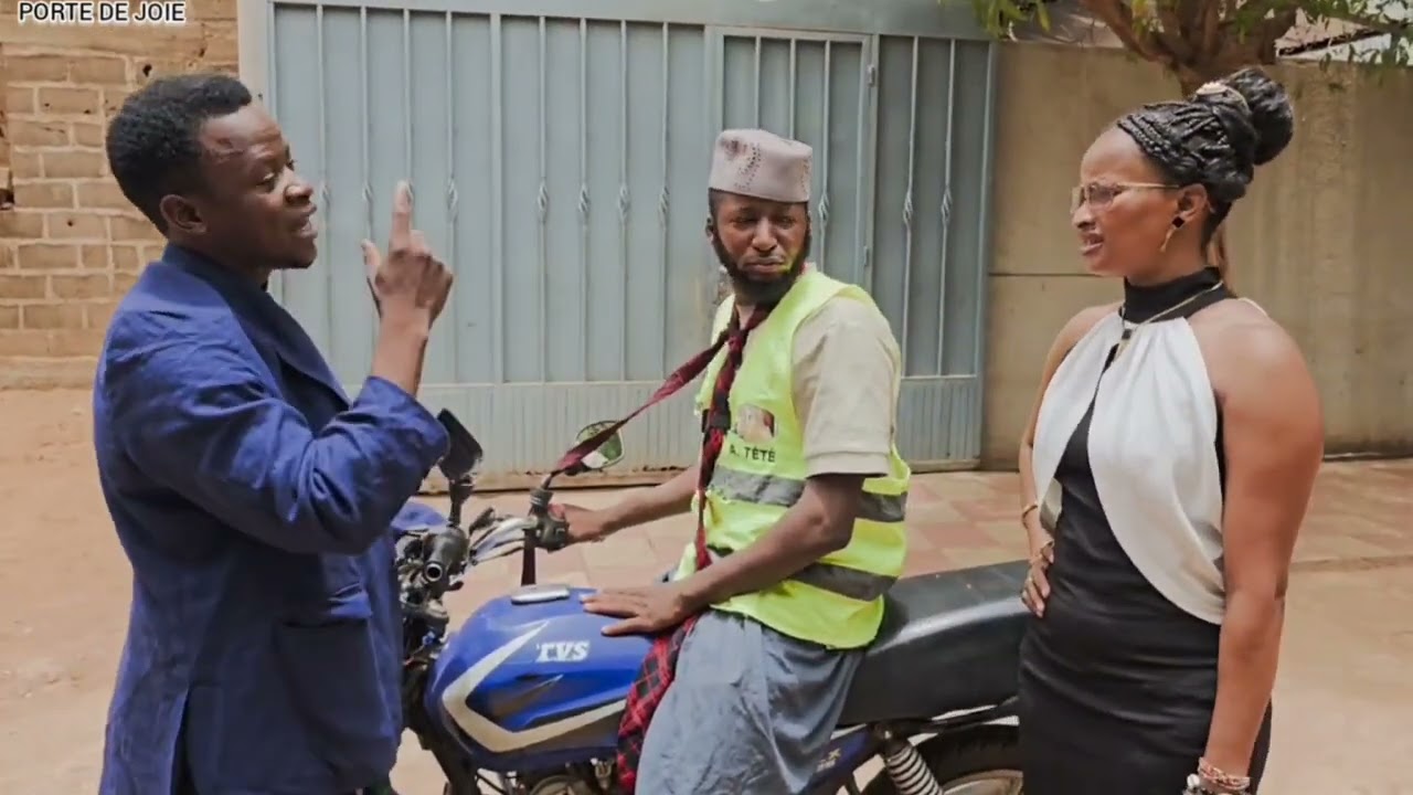 Porte de joie - Moto taxi qui livre les femmes d'autrui 😁😘💪