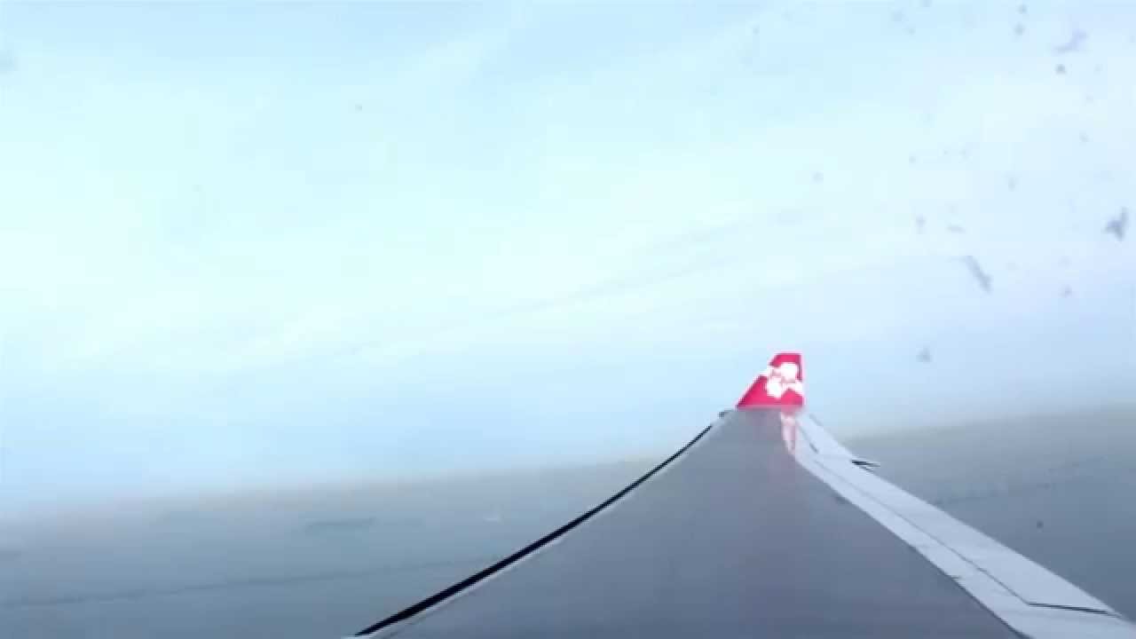 Landing at Seoul Incheon International Airport (Air Asia X A330)