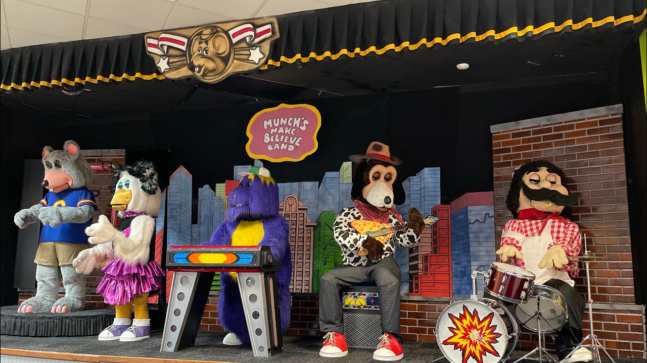 Chuck E Cheese Animatronics , Chase Ave , Milwaukee , WI / 02-10-2023