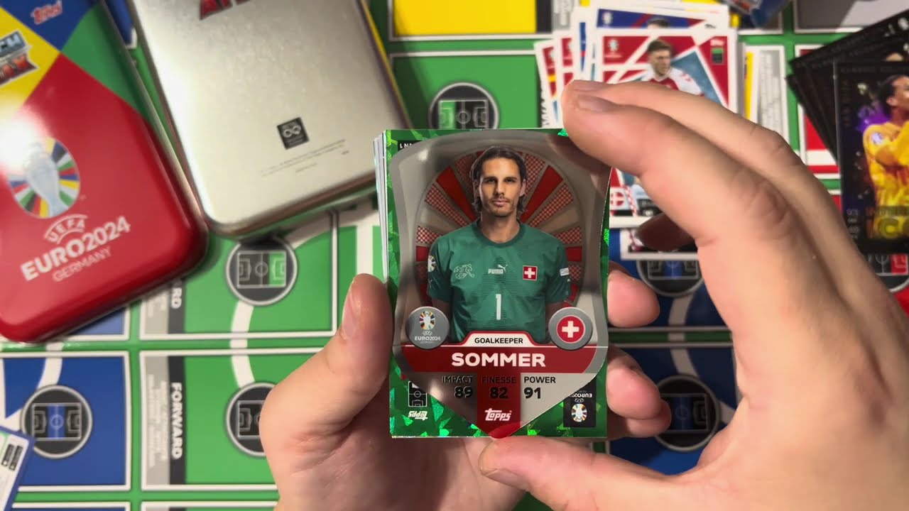International Icons Mega Tin - UEFA Euro 2024 Topps Match Attax Opening