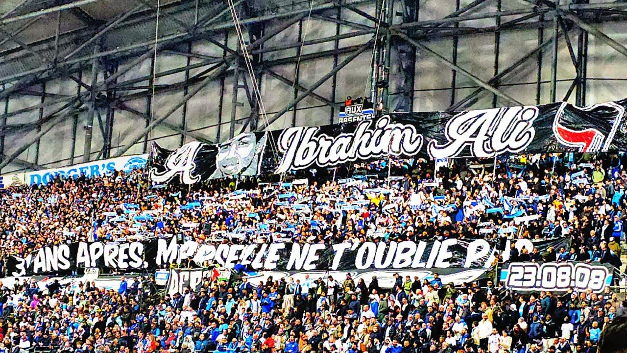 OM 3-2 OL : Revivez l&rsquo;entr&eacute;e des joueurs avec le vibrant hommage &agrave; Ibrahim Ali !