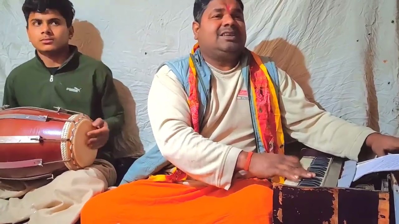 आज की रात जरा प्यार से बातें करले.बहुत सुंदर ग़ज़ल पर प्यारा प्रयास.चैनल सब्सक्राइब करें.स्वर SURYA 