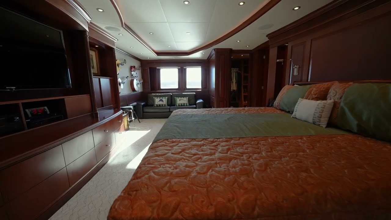 COMPASS ROSE 158’ (51m) C & G Boat Works 2011