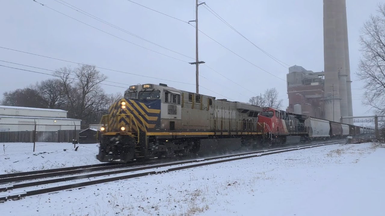 Canadian National  -  Eastbound Freight Train with DPU    22 Feb 26