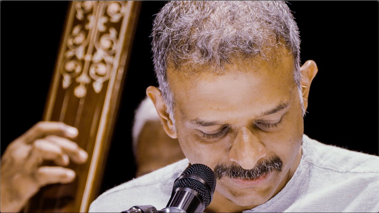 TM Krishna with Vikku Vinayakram: Ragam Bhairavi - Kamakshi