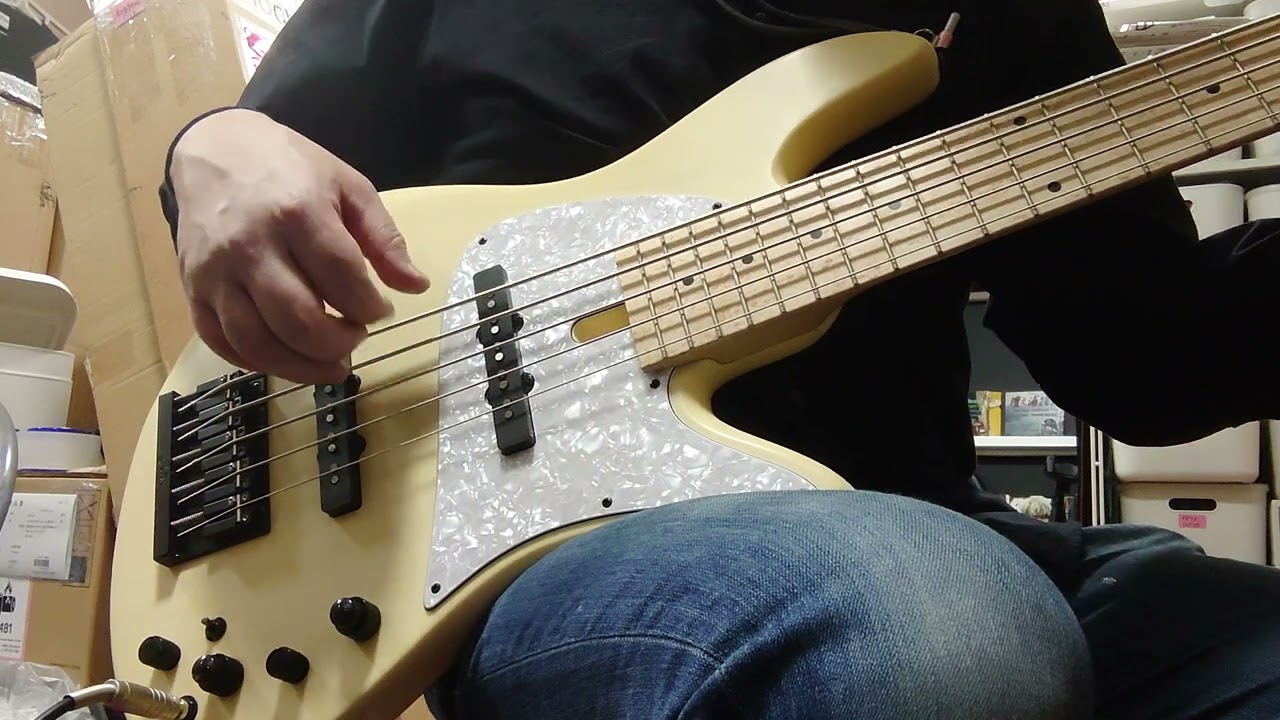 Fodera The Joey Standard Special Emperor 5 Classic DEMO