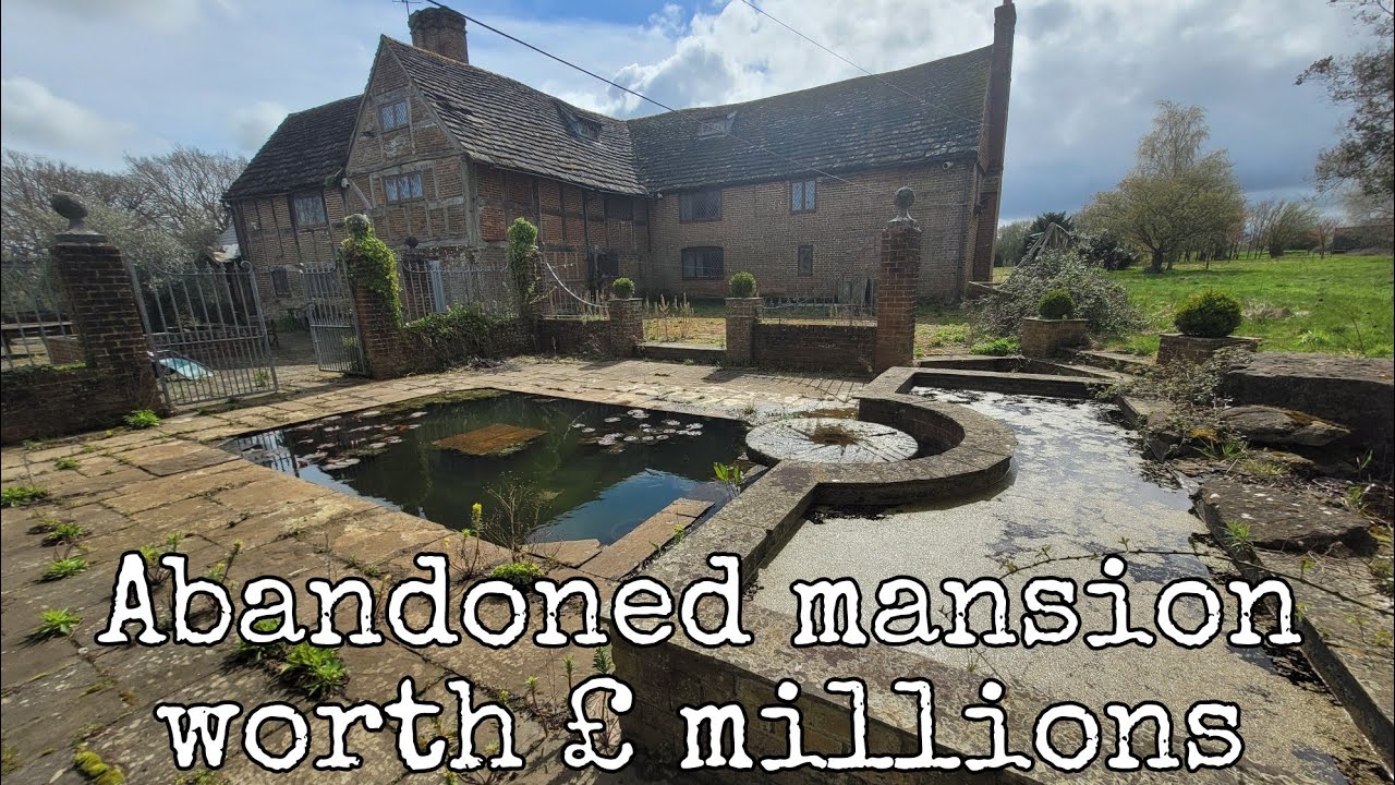 Abandoned 10 bedroom mansion with everything left behind this place is amazing!!!