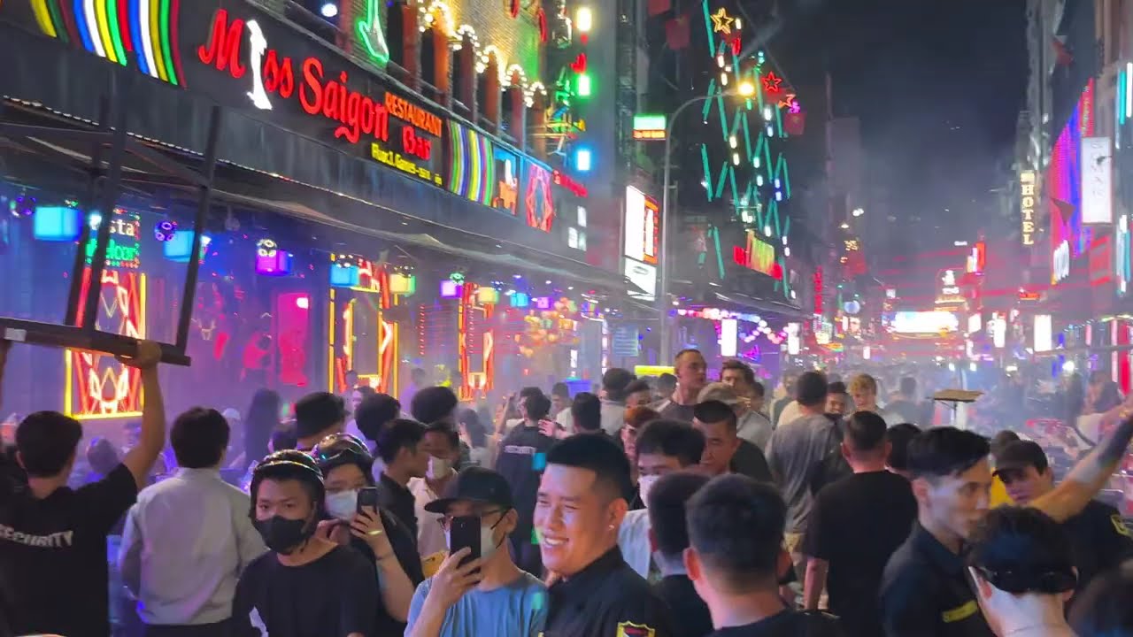 Nightlife in Ho chi minh city | Vietnam 4K
