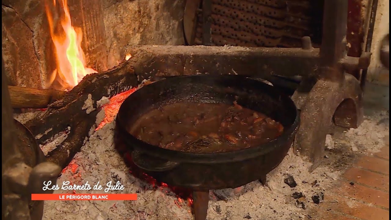 Recette : Civet de cabri de Laure - Les Carnets de Julie - Le Périgord Blanc