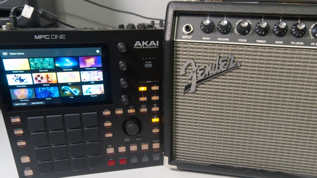 Connect MPC One To Guitar Amp Aux Input (Can Still Play Guitar Too)