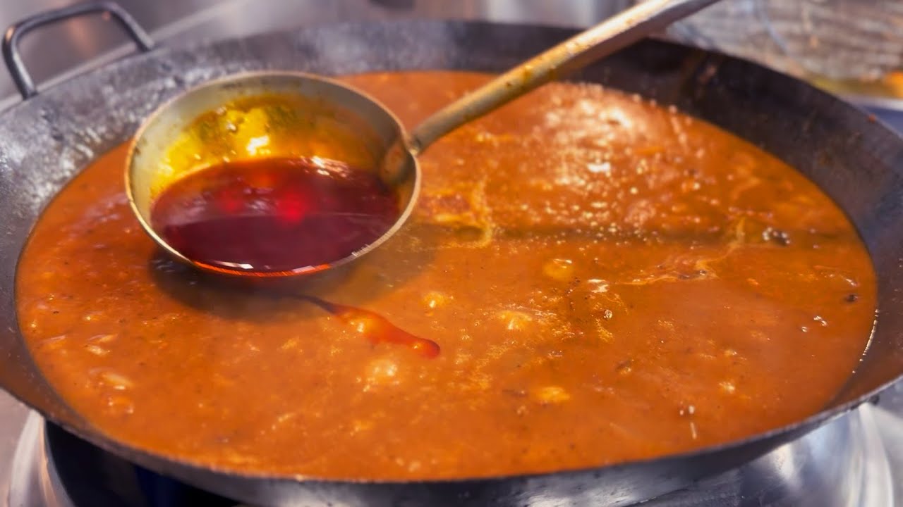 ラードラー油カレー　Curry Rice Gone Wild: Powered by Lard and Chili Oil