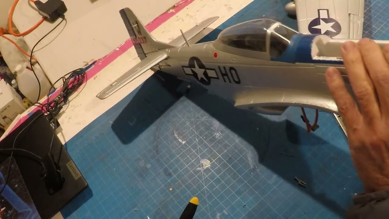 Hot-rodded Hobby King P-51 Moonshine McSwine. Teardown, Motor/Propeller Test, Build, Maiden Flight