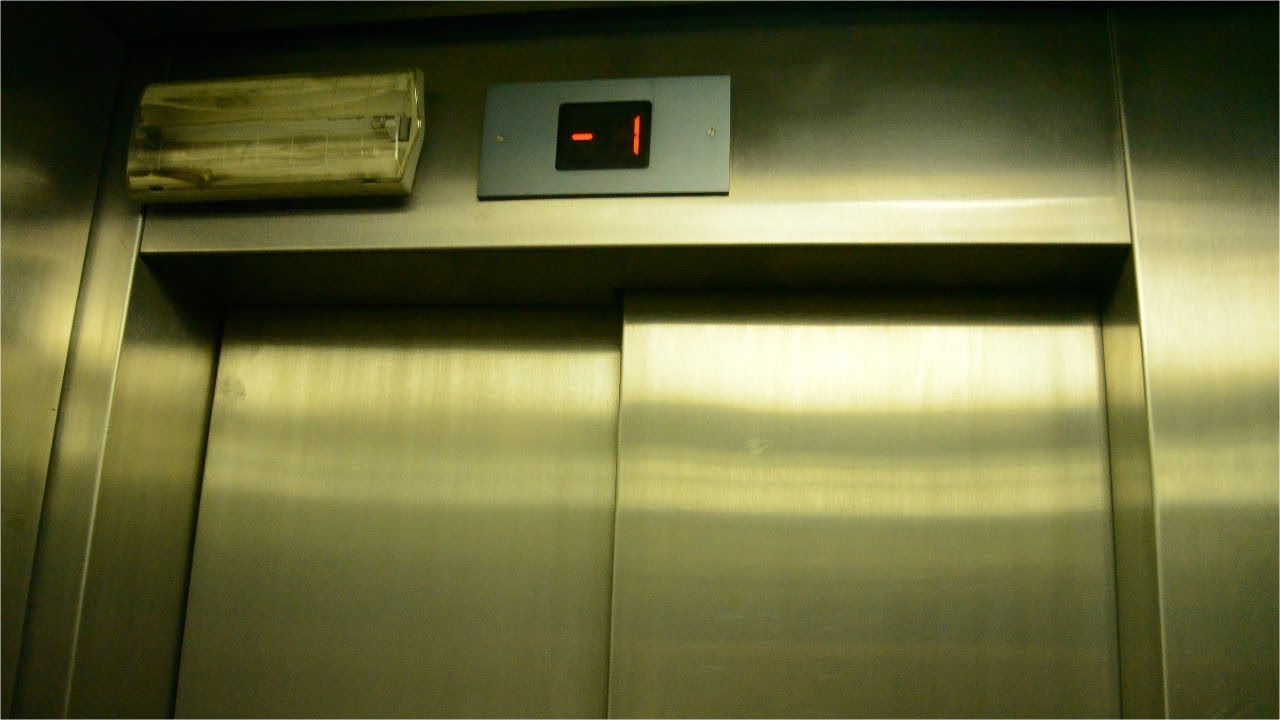Extremely Hard STOP! IMP/DC Lift holeless hydraulic elevator, modernized @ TPC City PG, Maribor, SLO