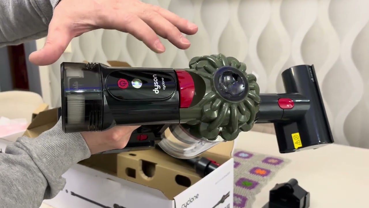 Dyson v8 cyclone