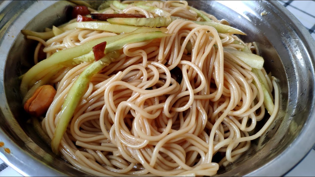面條這樣做太驚艷！Q彈滑溜又入味，獨門秘方讓你一吃就上癮！ #美食 #家常菜 #营养汤 #春季食谱 #素菜