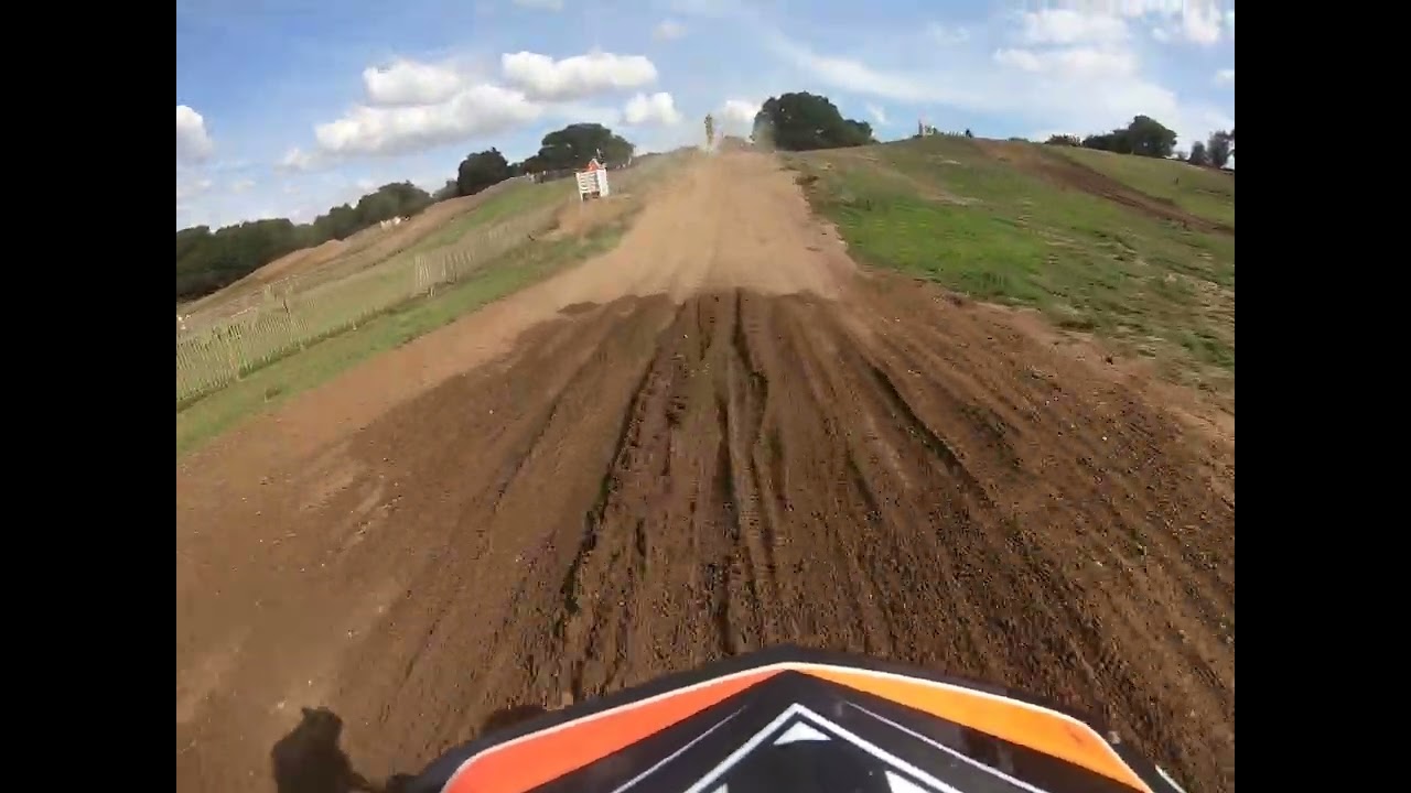 wakes Colne  4th September motorcross group c race 2