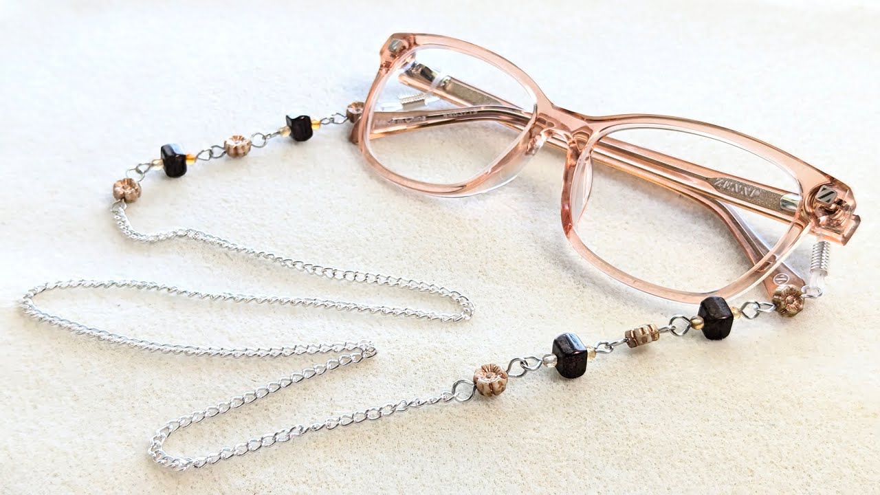Quick and easy eyeglass chain using the Golden Hour Shadows Treasure box from Potomac Beads