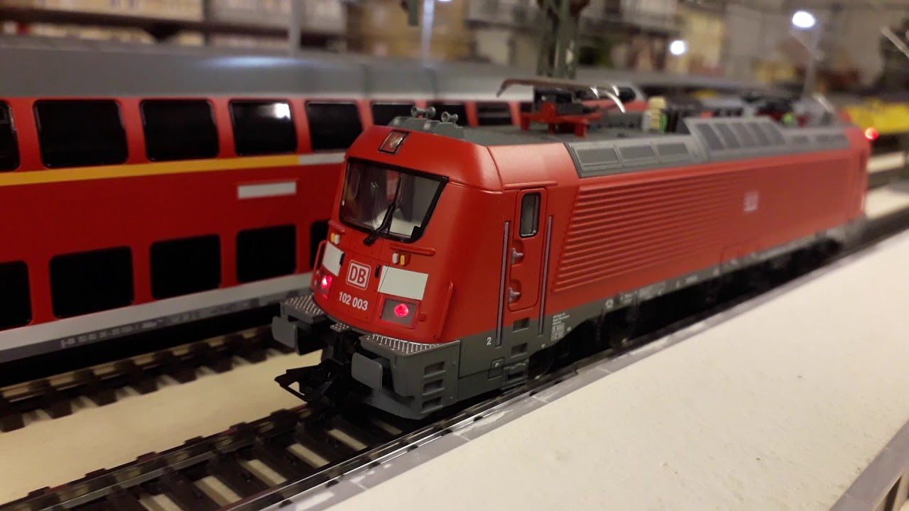 Märklin BR 102 von Skoda Typ 109 E (36202)