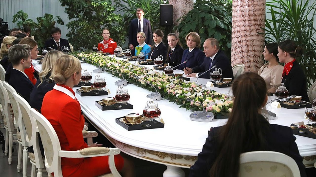 Vladimir Putin - Meeting with female aircrew members of Russian airlines 05.03.2022