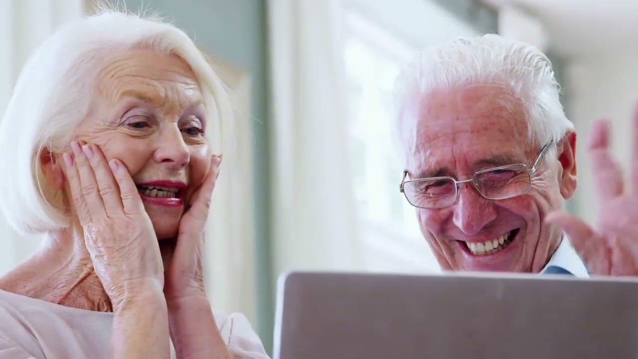 Jak korzystać z dobrodziejstw internetu – praktyczny poradnik dla seniorów | e-Senior