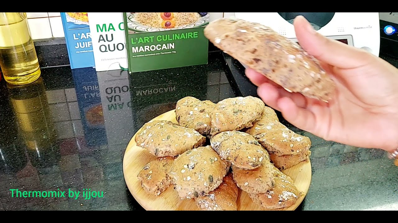 pains d'olive au thermomixخبز بالزيتون في التيرمومكس 😋# thermomix_maroc_by_ijjou
