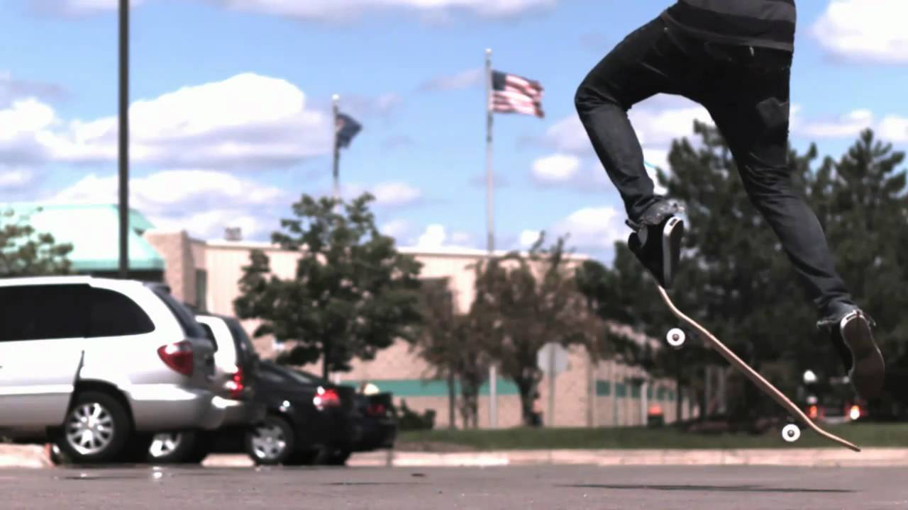 Skateology: Dolphin flip / forward flip (1000 fps slow motion)