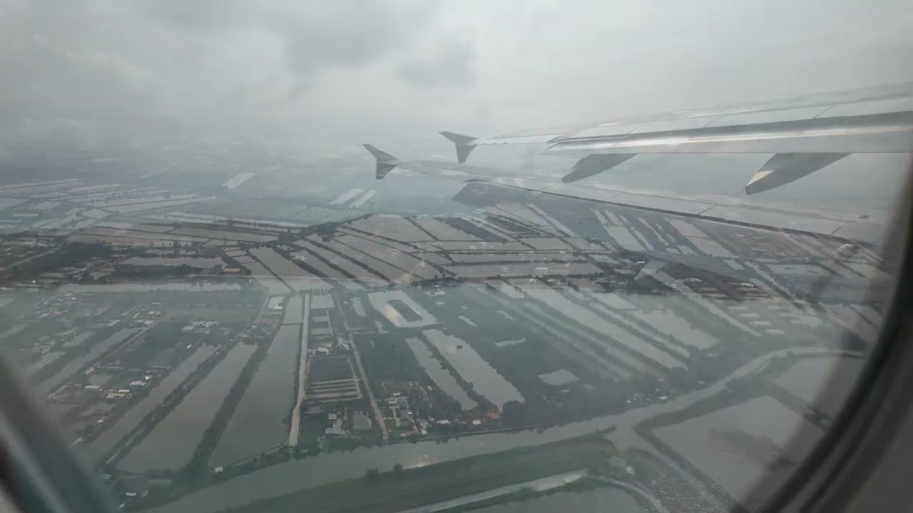 Bangkok Airways - Flying from Bangkok to Koh Samui on the a320