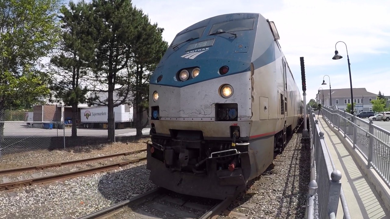 [HD 1080p] Amtrak Downeaster Brunswick Maine Action