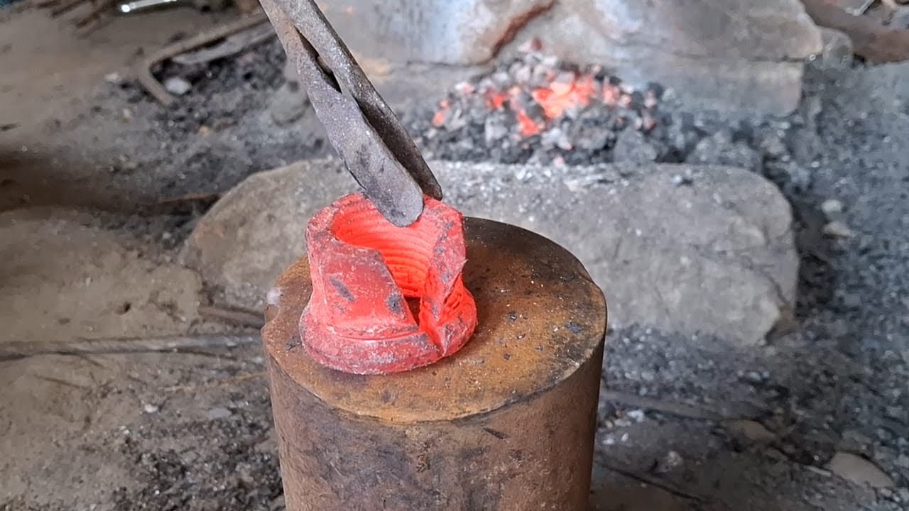 Made a Bowie knife from Nut // Blacksmith// #bowieknife #viralvideo #blacksmith #knife 