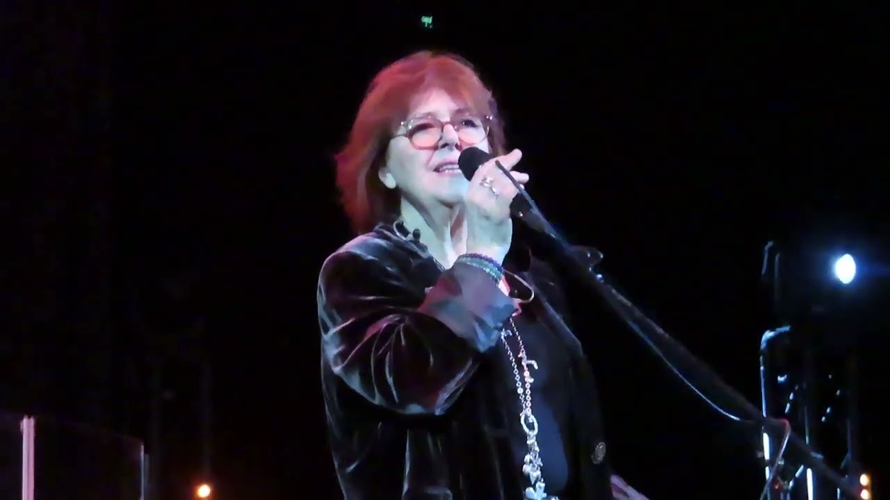 Maggie Reilly - Moonlight Shadow (Live In Bucharest ) - 8-12-2025