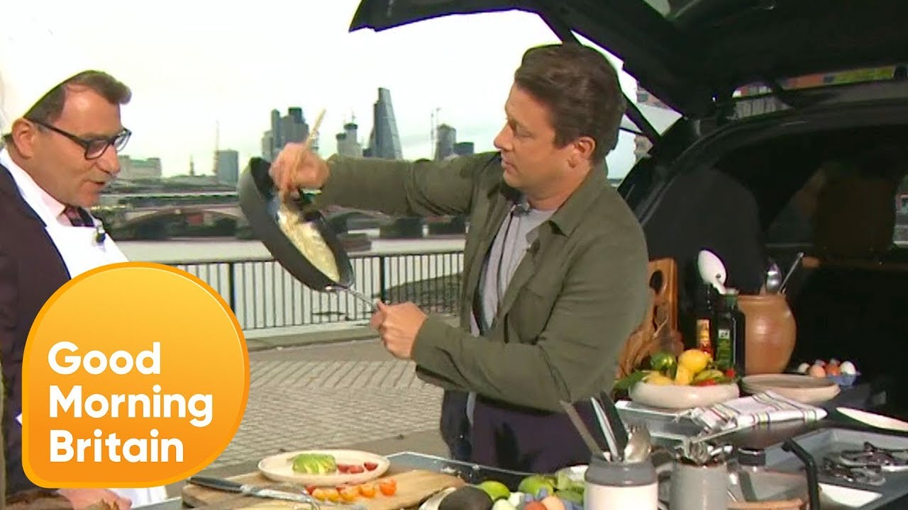 Jamie Oliver Cooks Breakfast Out of His Car! | Good Morning Britain