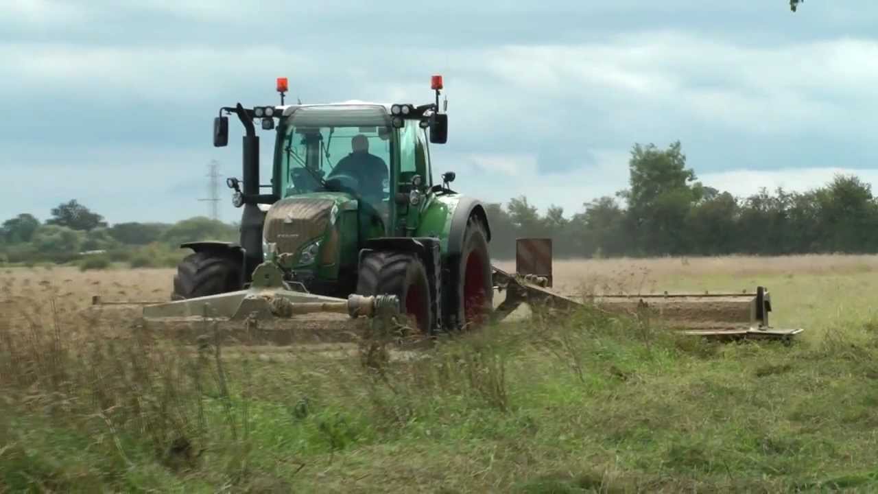 Silage 2012. Fendt 724 & Krone Triple mowers